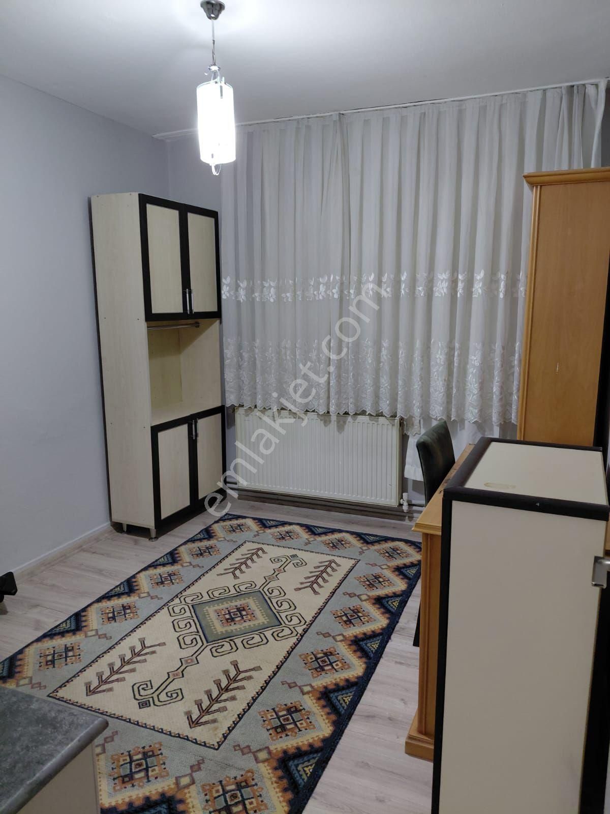 Şehitler Metro Durağında Eşyalı 3+1 Ön Cephe Cadde Üzeri - Görsel 6