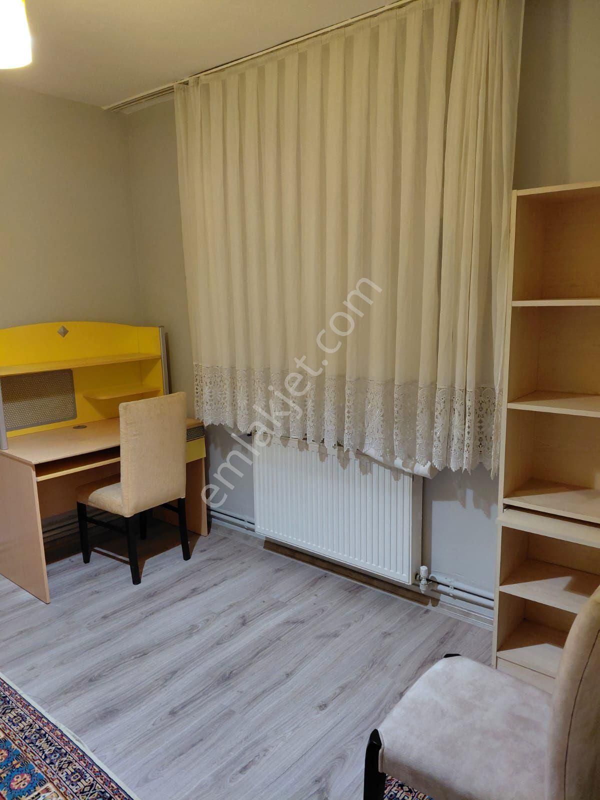 Şehitler Metro Durağında Eşyalı 3+1 Ön Cephe Cadde Üzeri - Görsel 4