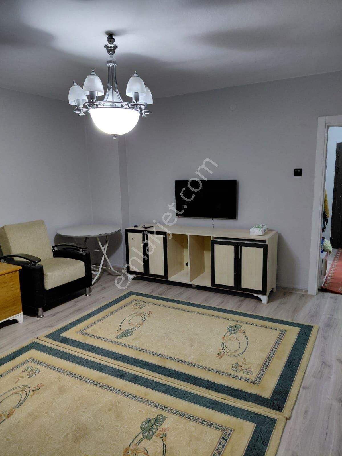 Şehitler Metro Durağında Eşyalı 3+1 Ön Cephe Cadde Üzeri - Görsel 14