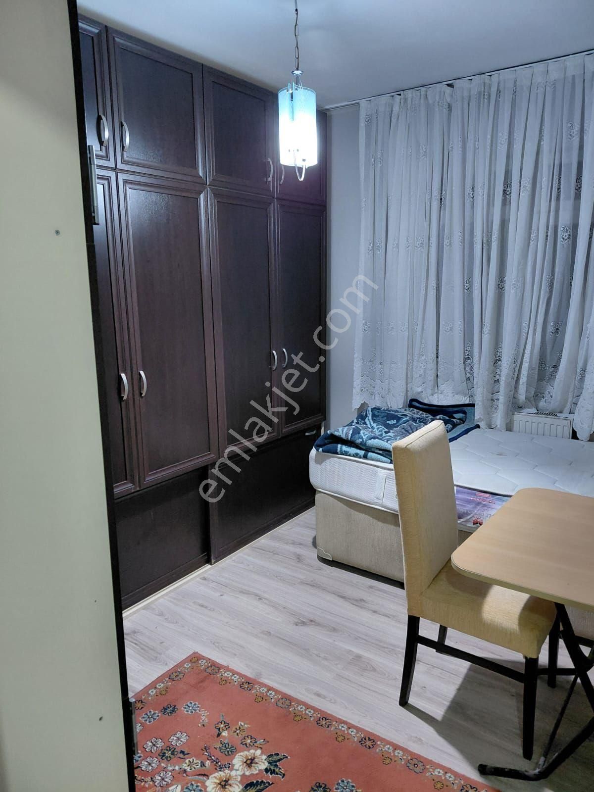 Şehitler Metro Durağında Eşyalı 3+1 Ön Cephe Cadde Üzeri - Görsel 9