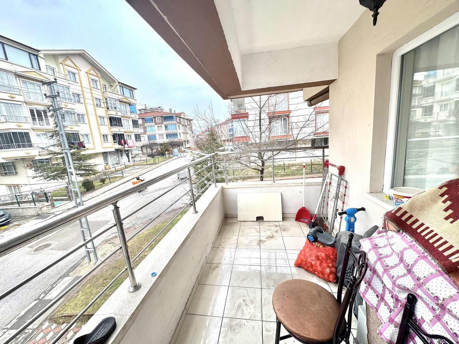 Köypark Mevkii 3+1 Asansör/mant 110m2 Çift Balkon/kombi Petekli - Görsel 13