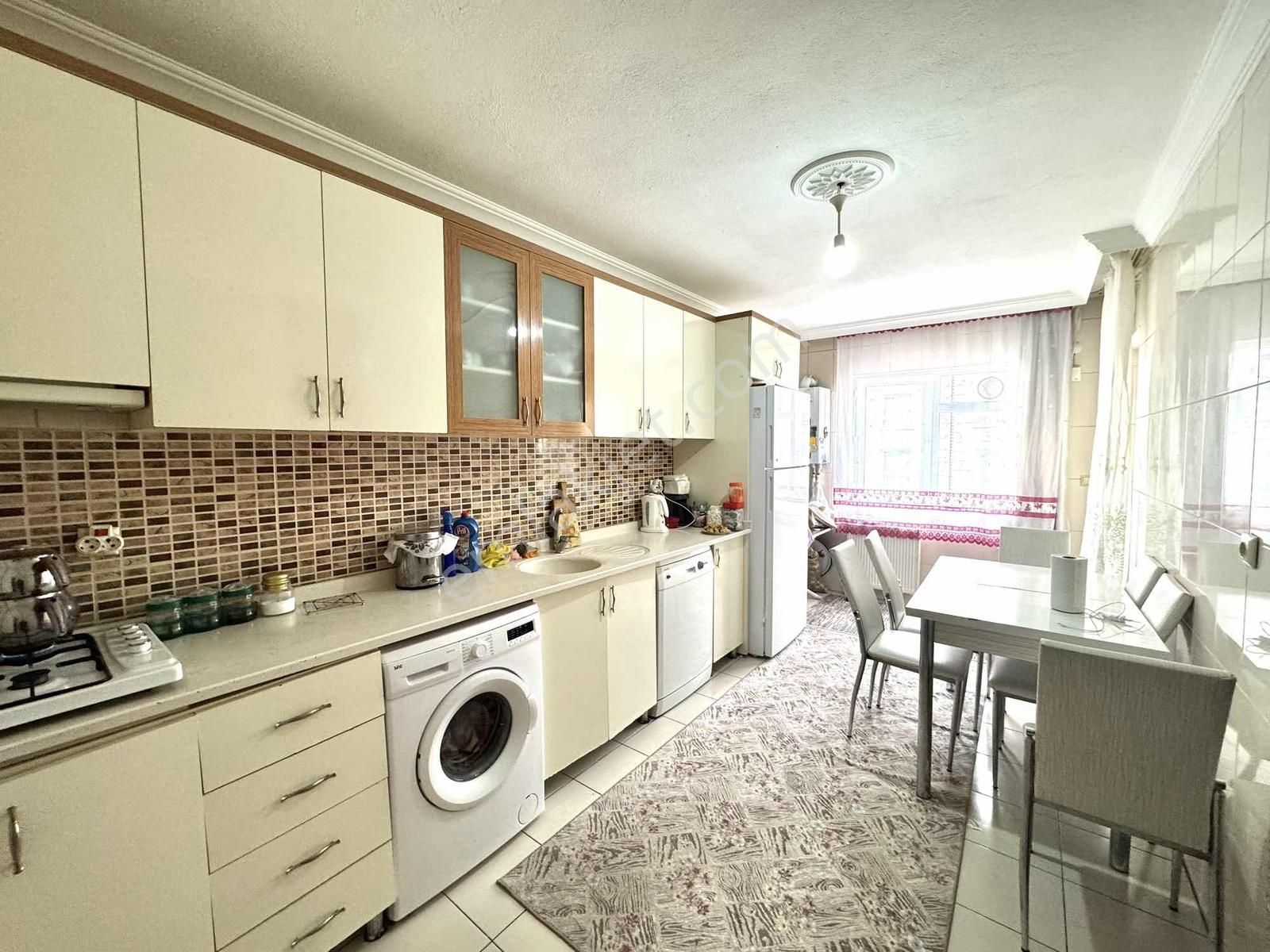 Köypark Mevkii 3+1 Asansör/mant 110m2 Çift Balkon/kombi Petekli