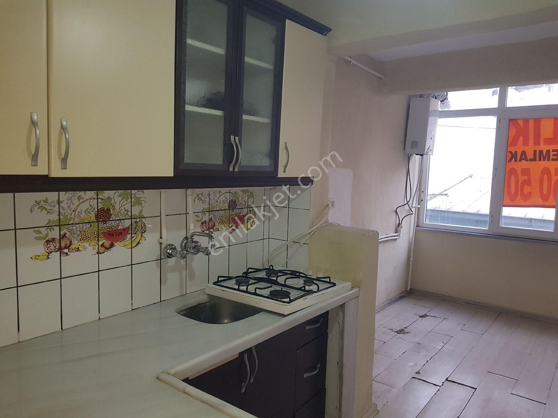 Ara Kat 2+1 Doğalgaz Sobalı Kiralık Daire - Görsel 19