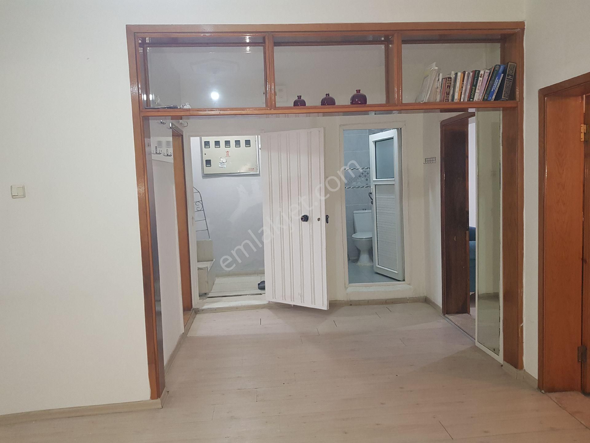 Ara Kat 2+1 Doğalgaz Sobalı Kiralık Daire - Görsel 2