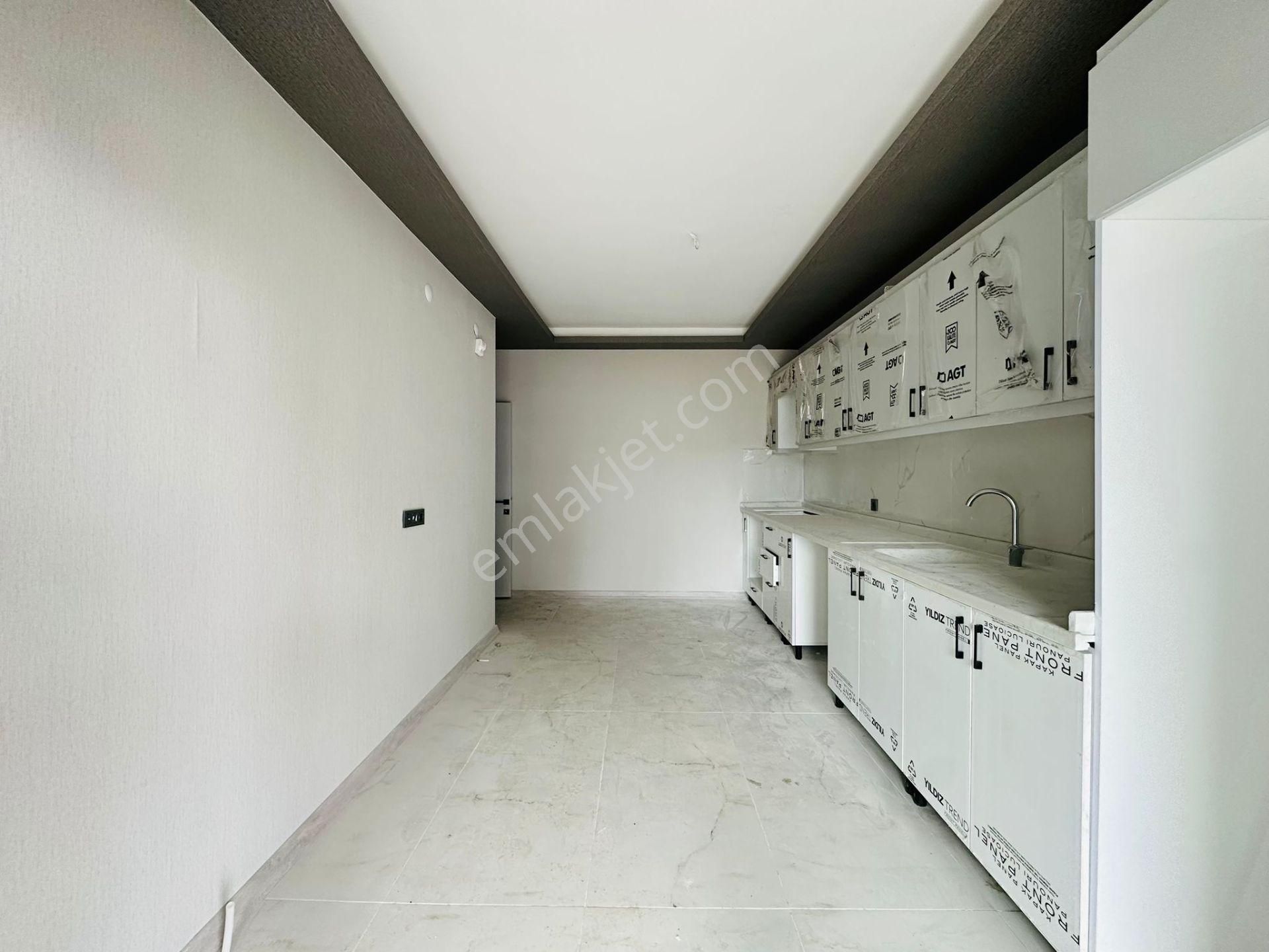 Feridunçelik'te Geniş Balkonlu 2+1 Giriş Kat Satılık Sıfır Daire !! - Görsel 3