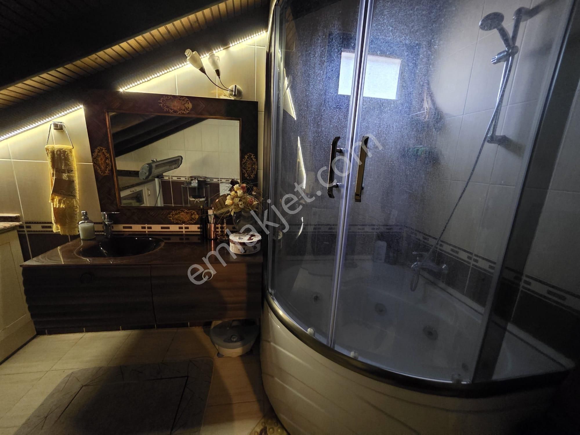 Akcay Yeni Mahallede Denize 0 Kiralık 4+1 Dubleks Villa - Görsel 24