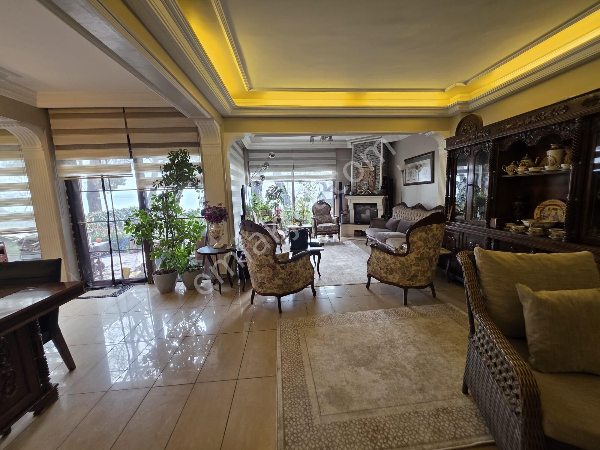 Akcay Yeni Mahallede Denize 0 Kiralık 4+1 Dubleks Villa - Görsel 9