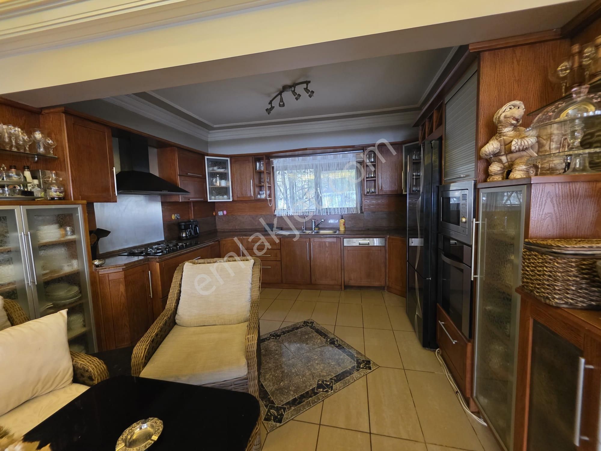 Akcay Yeni Mahallede Denize 0 Kiralık 4+1 Dubleks Villa - Görsel 16