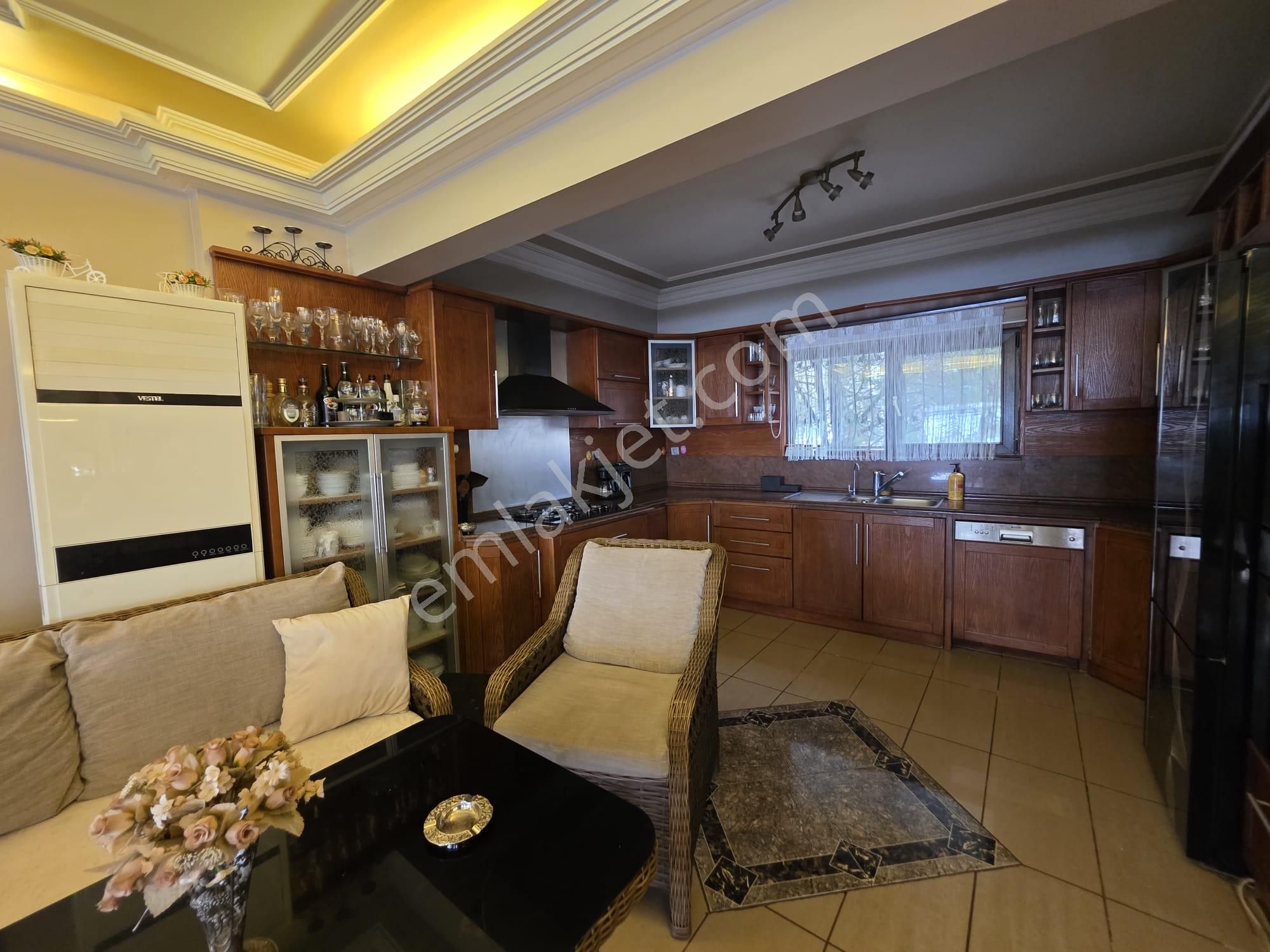 Akcay Yeni Mahallede Denize 0 Kiralık 4+1 Dubleks Villa - Görsel 17