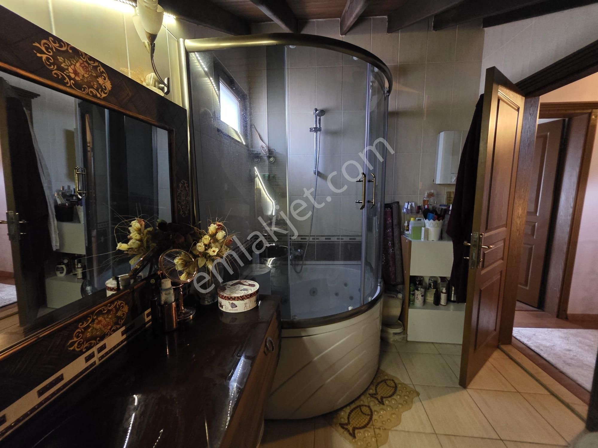 Akcay Yeni Mahallede Denize 0 Kiralık 4+1 Dubleks Villa - Görsel 23