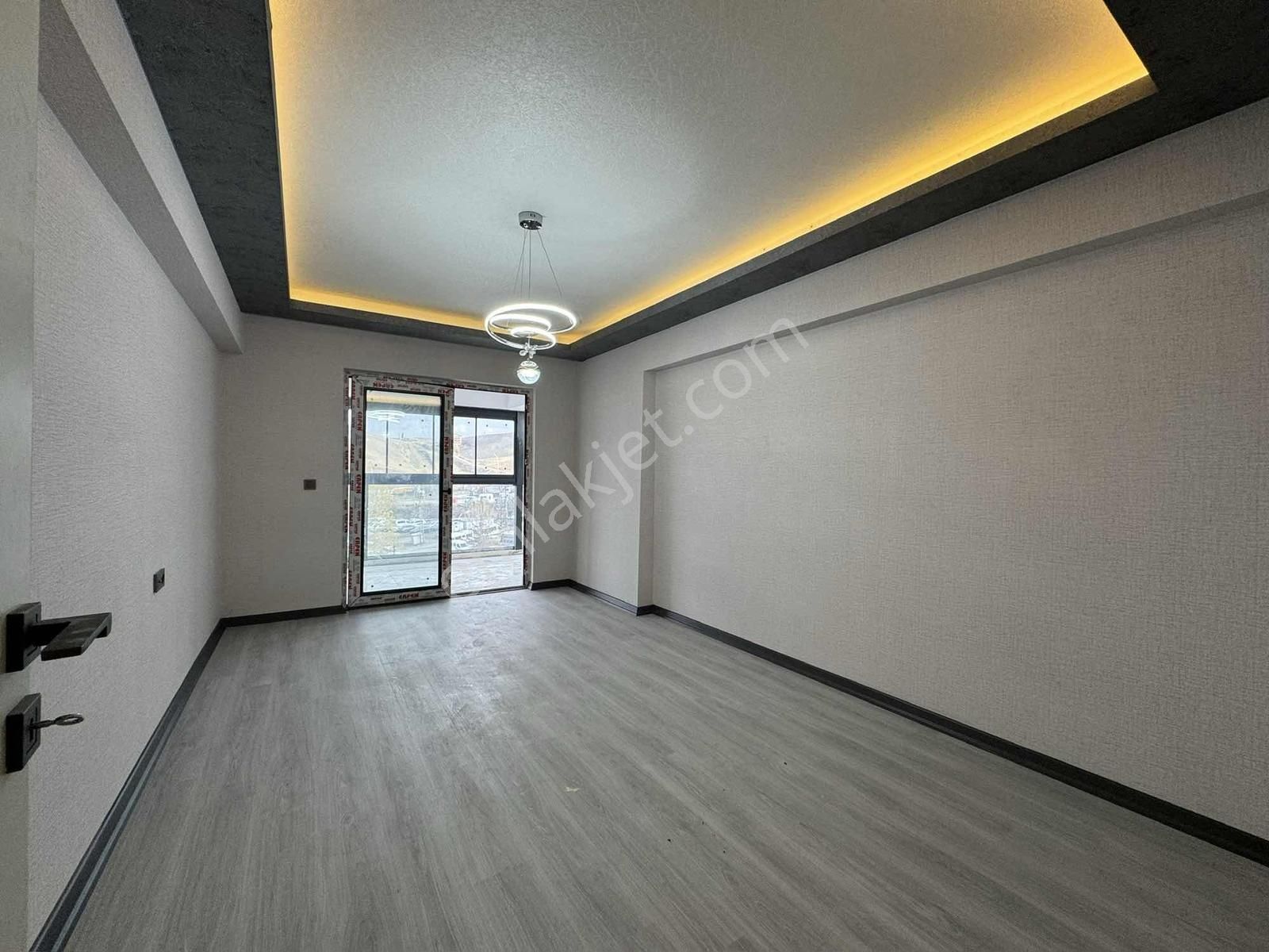 Beyoğlu'ndan Protokol Yolu Yakını Sıfır Elit Sited Lüx 4+1 - Görsel 34