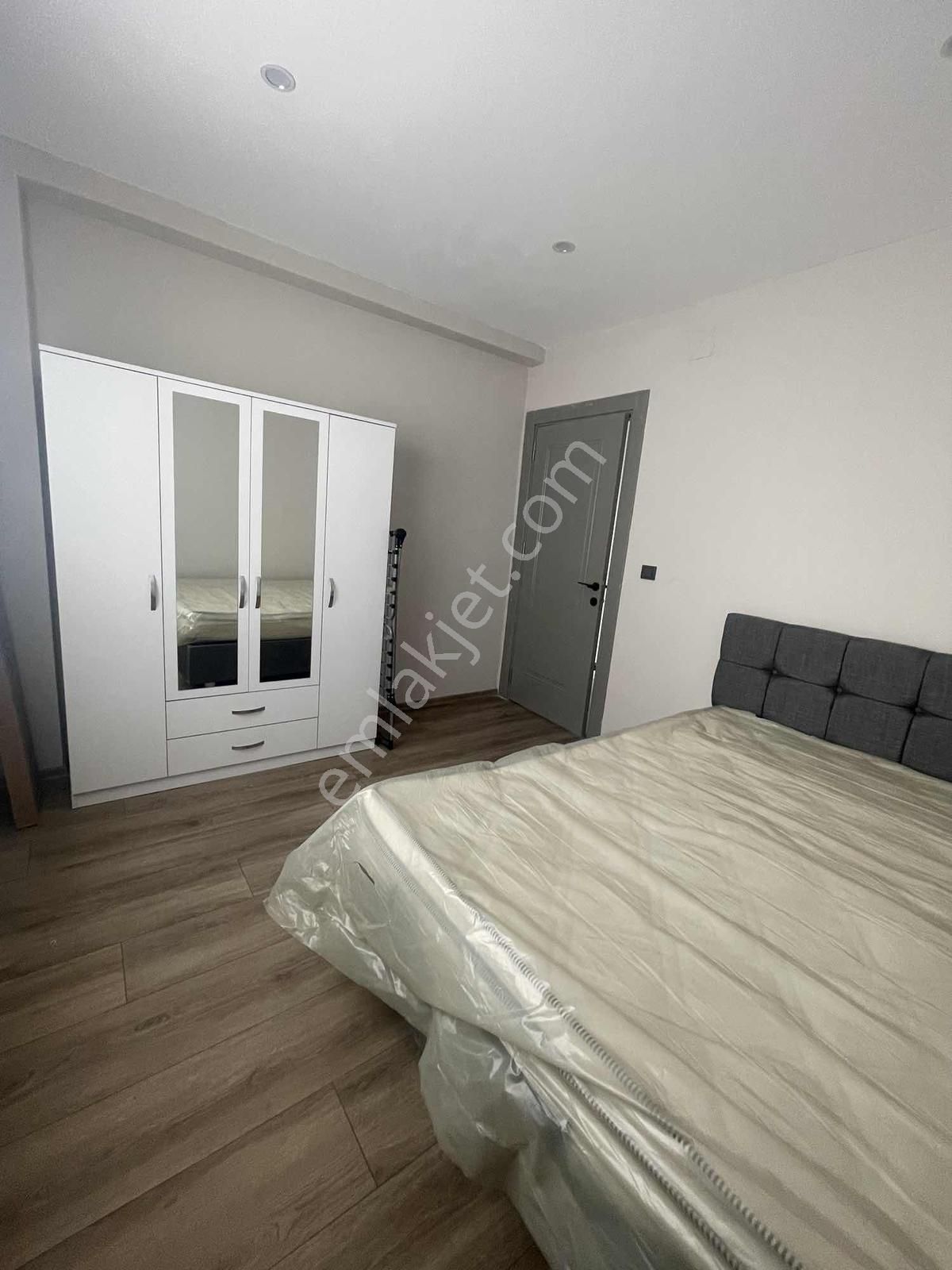 Caddeye~1~dk~full~sıfır~eşyalı~1+1~geniş~oturumlu~sıfır~daire~ - Görsel 5