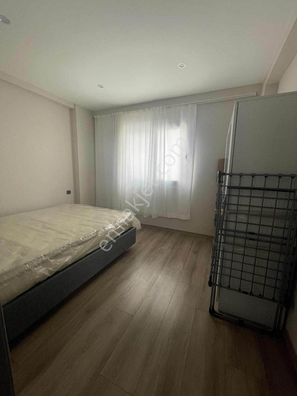 Caddeye~1~dk~full~sıfır~eşyalı~1+1~geniş~oturumlu~sıfır~daire~ - Görsel 3