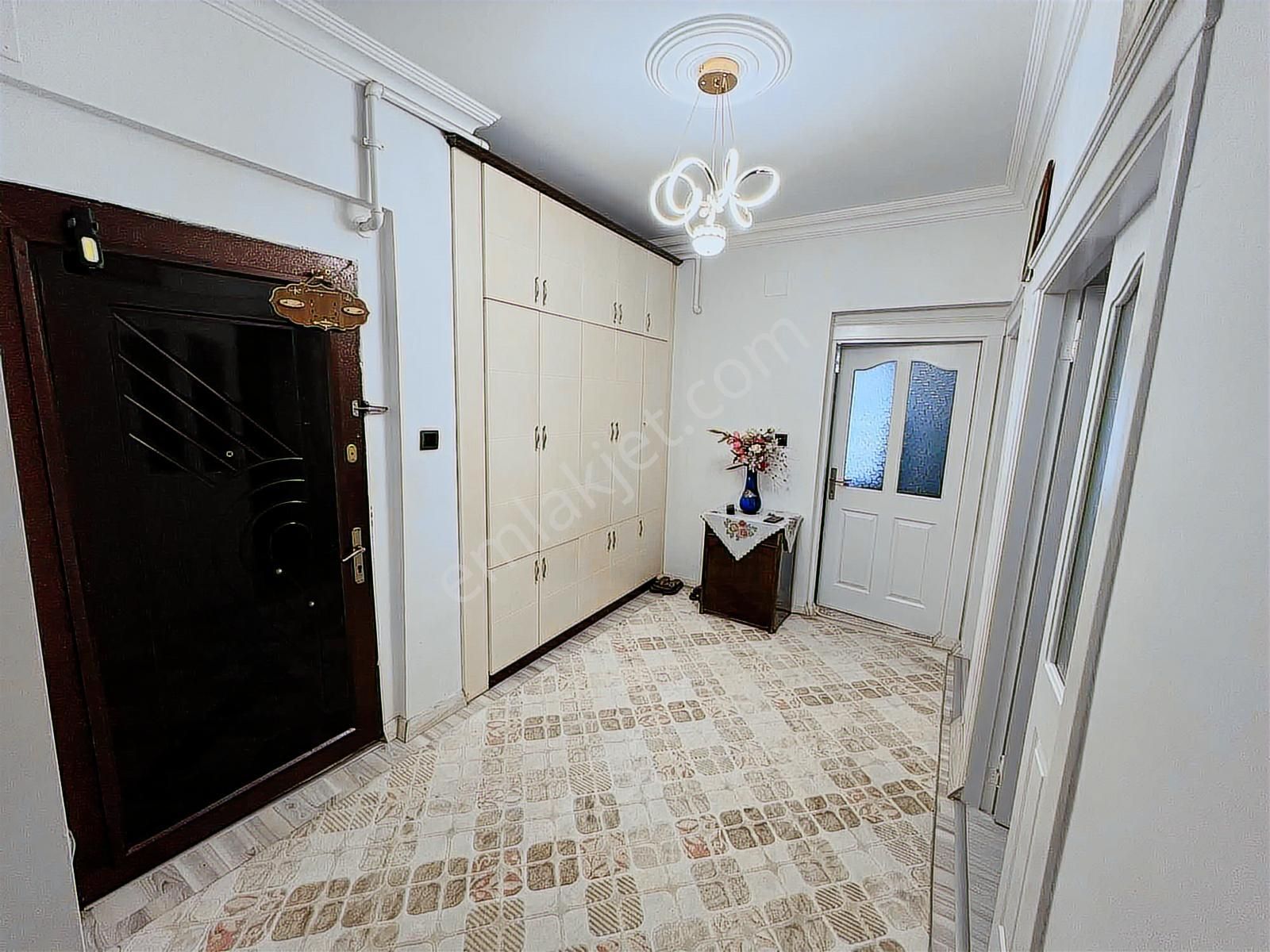 Uzaydan Güneykent De Satılık Geniş Daire - Görsel 13