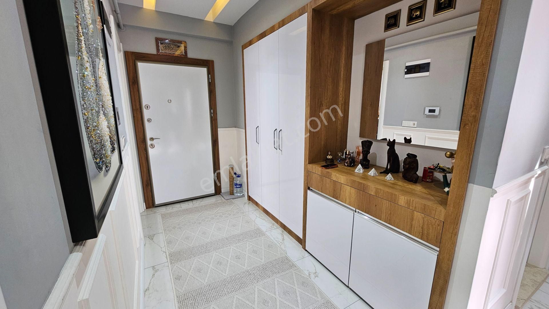 Göçmen Gayrimenkul'den Zafer Mah.180 M2 3+1 Satılık Lüks Daire - Görsel 8