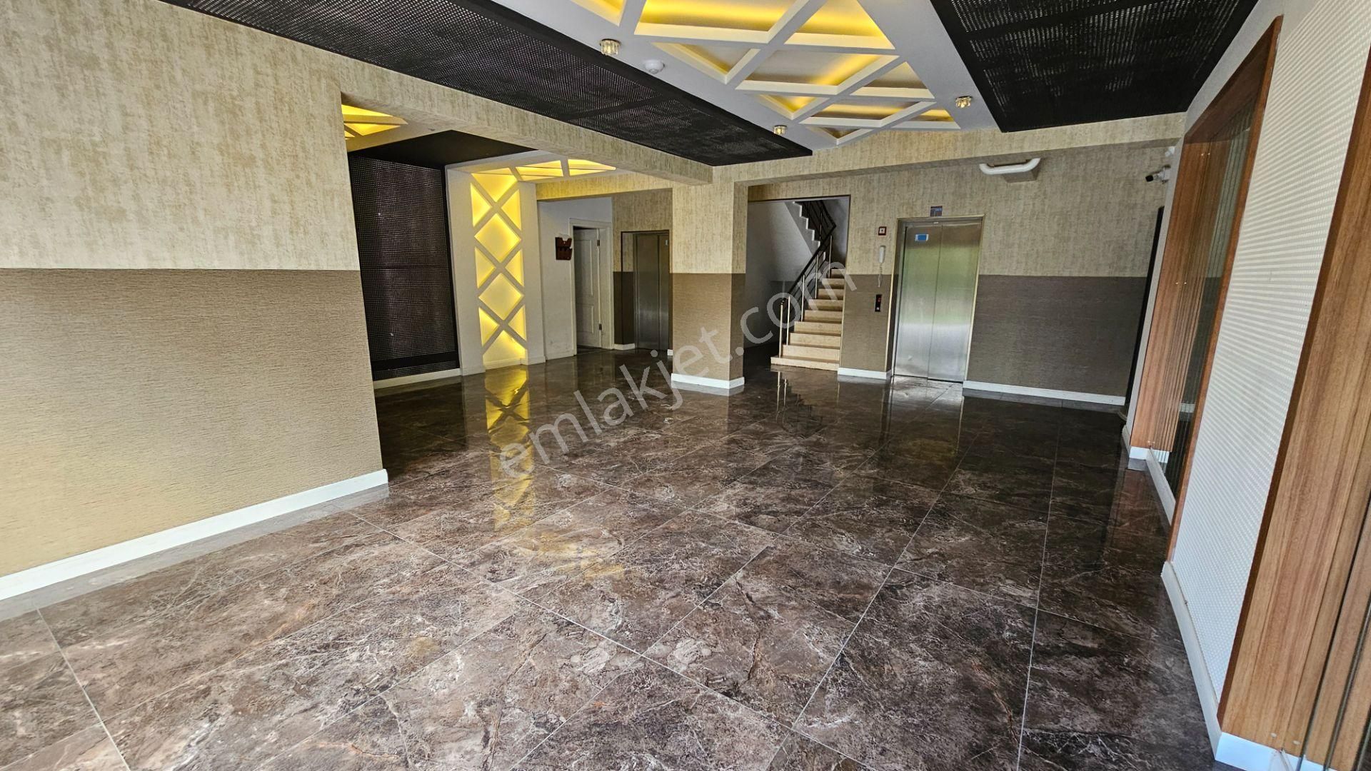 Göçmen Gayrimenkul'den Zafer Mah.180 M2 3+1 Satılık Lüks Daire - Görsel 29