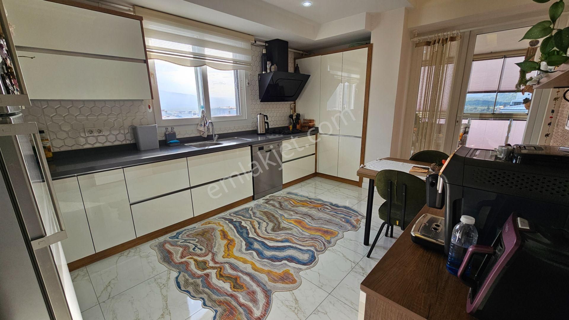Göçmen Gayrimenkul'den Zafer Mah.180 M2 3+1 Satılık Lüks Daire - Görsel 10