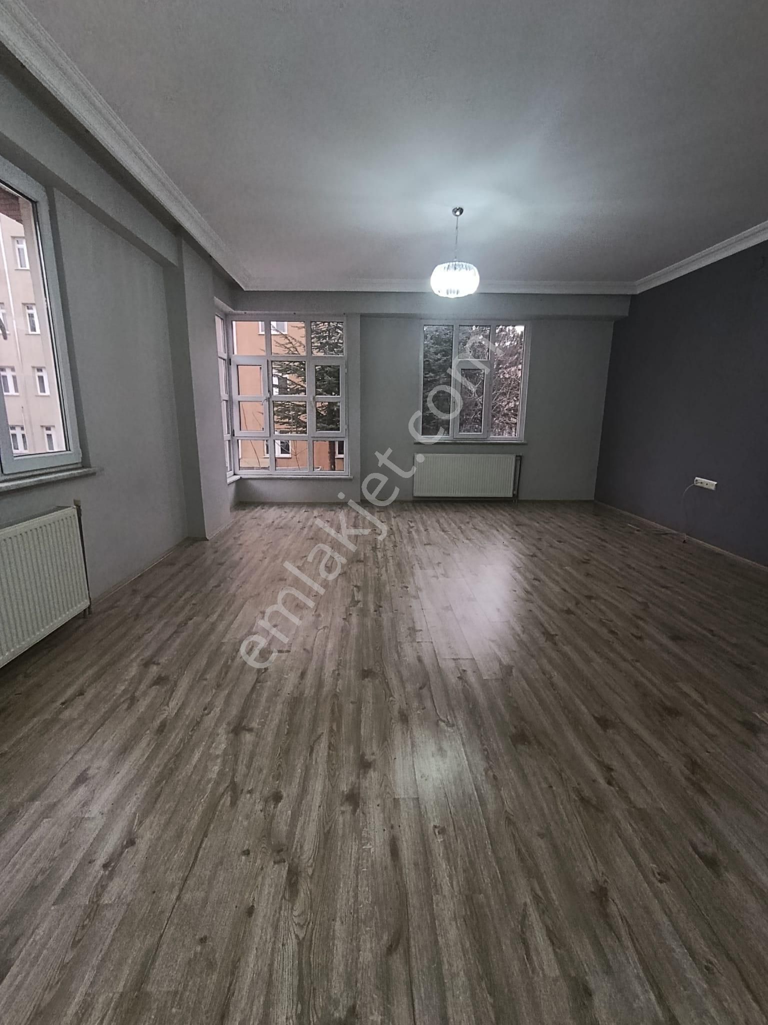 Büyükdere Mahallesinde Hasan Polatkan Caddesi Yakınında 4+1 Kiralık Daire - Görsel 8