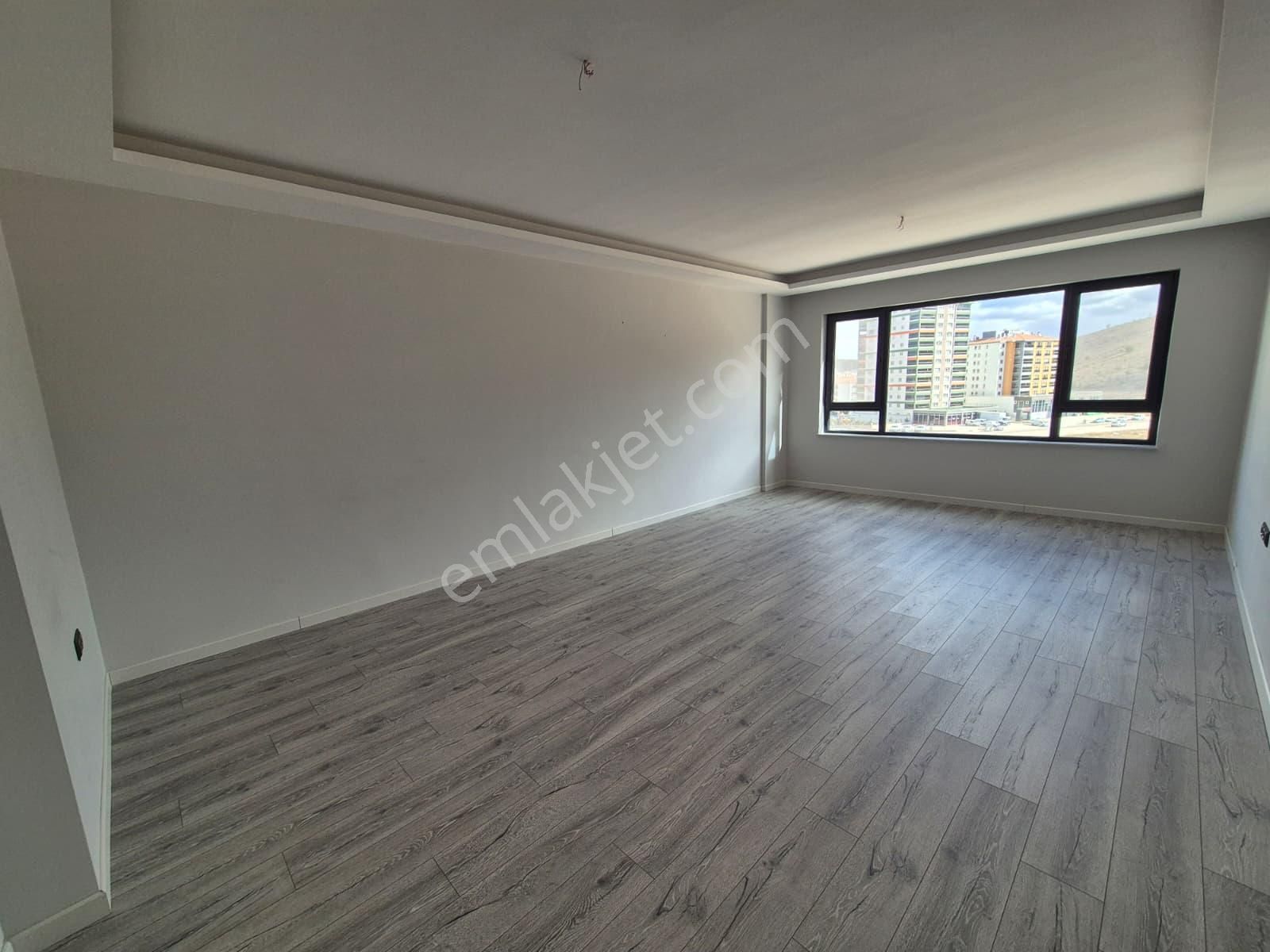 Bulvar Yenikent Sitesinde 4+1 Yerden Isıtmalı Modern Lüks Kiralık Daire - Görsel 13