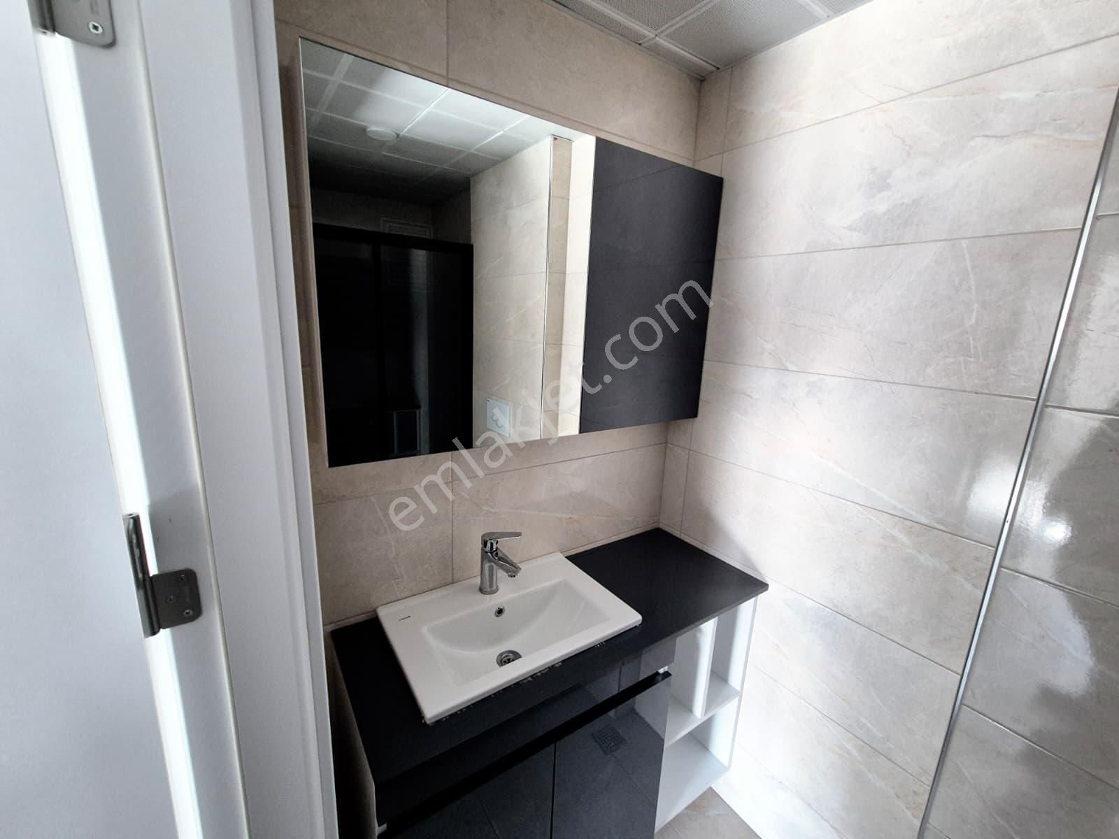 Bulvar Yenikent Sitesinde 4+1 Yerden Isıtmalı Modern Lüks Kiralık Daire - Görsel 27