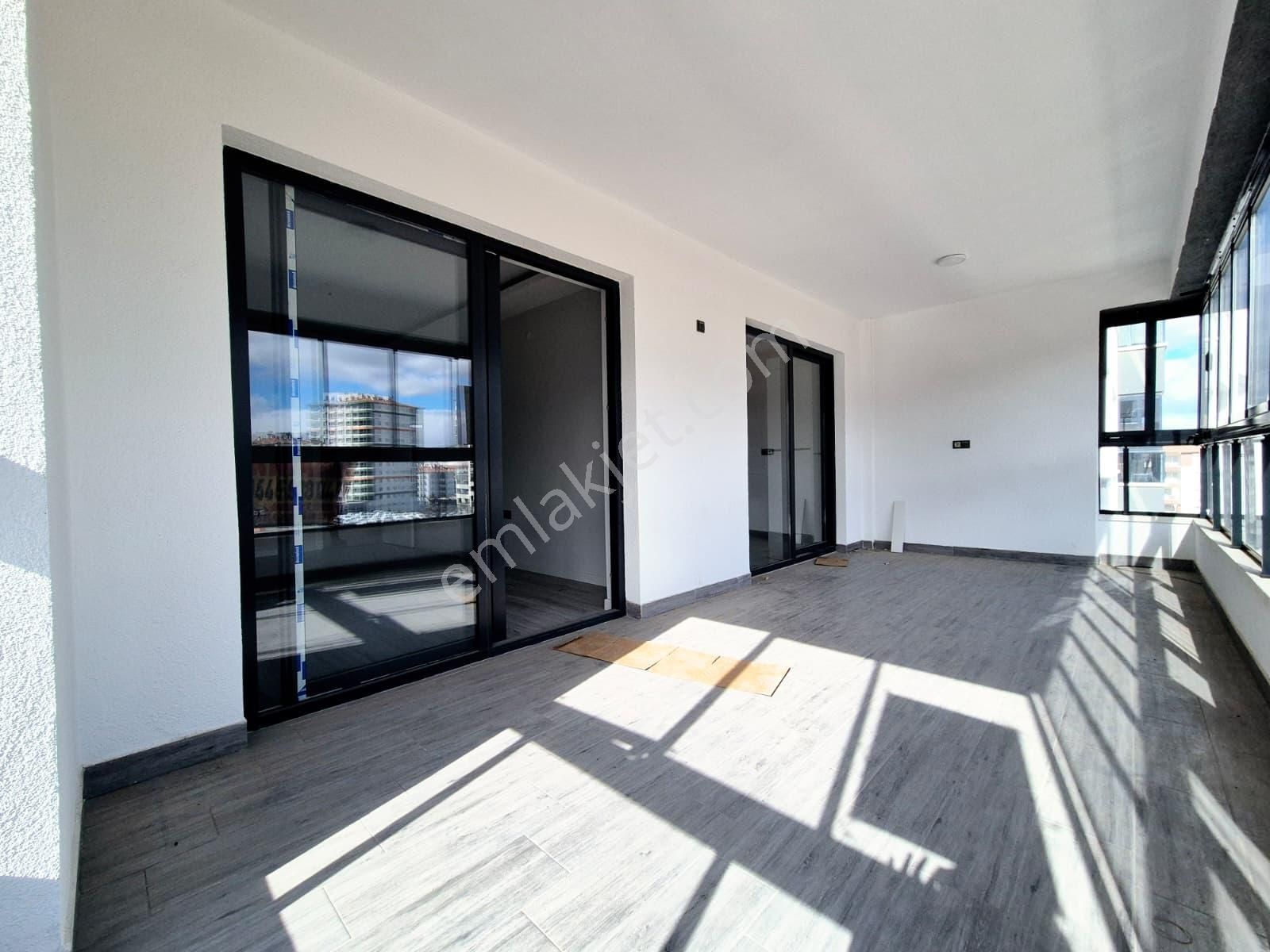 Bulvar Yenikent Sitesinde 4+1 Yerden Isıtmalı Modern Lüks Kiralık Daire - Görsel 11