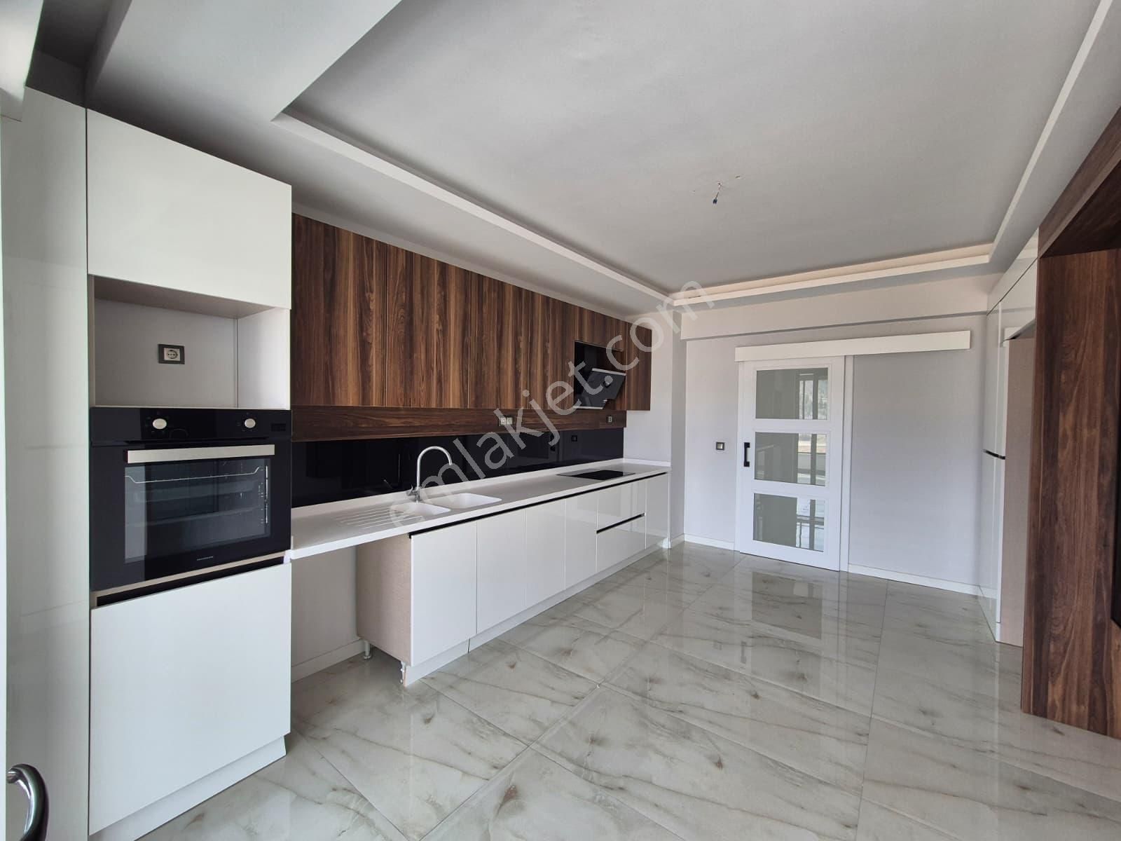 Bulvar Yenikent Sitesinde 4+1 Yerden Isıtmalı Modern Lüks Kiralık Daire - Görsel 4