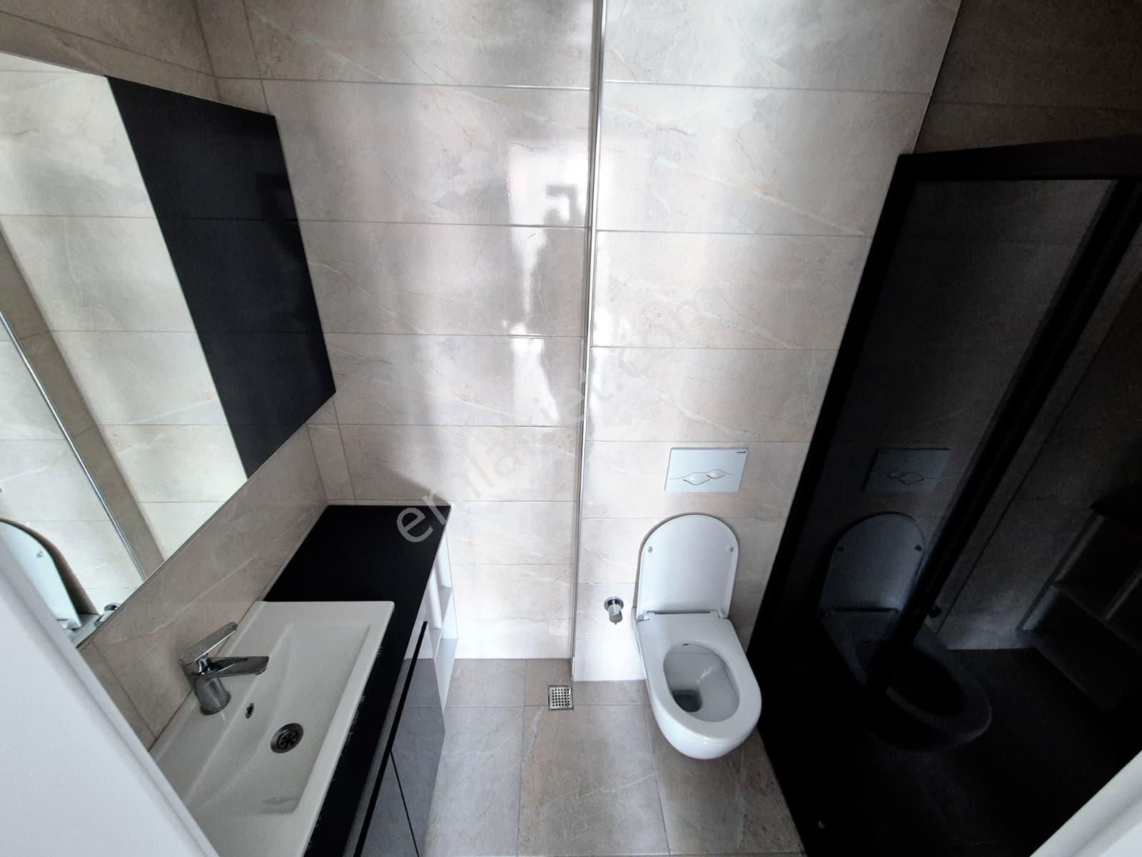 Bulvar Yenikent Sitesinde 4+1 Yerden Isıtmalı Modern Lüks Kiralık Daire - Görsel 29