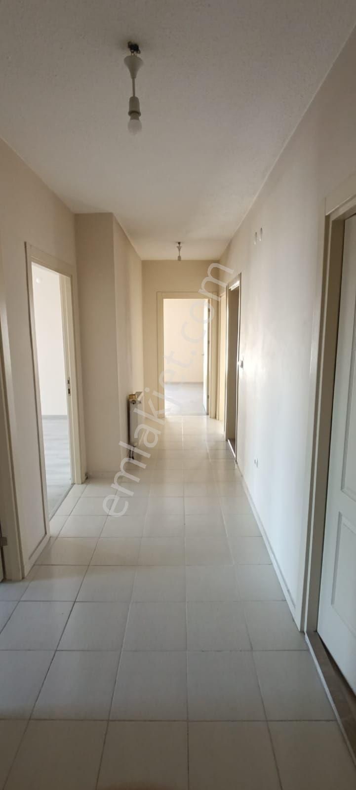 Yükseltepe Mah Kiralık 2+1 Site İçinde Güvenlikli Geniş Ferah Daire - Görsel 3