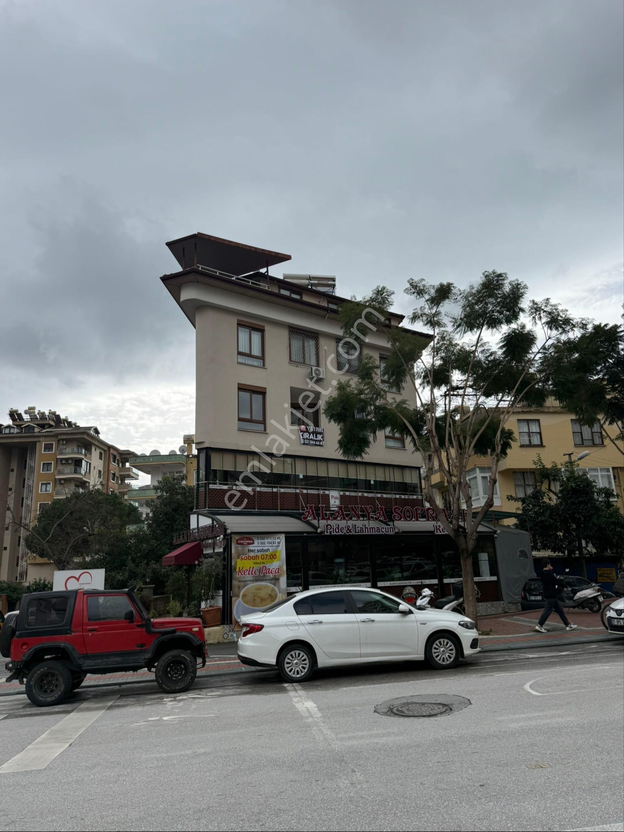 Alanya/şekerhane Kiralık 1+1 Ofis/işyeri