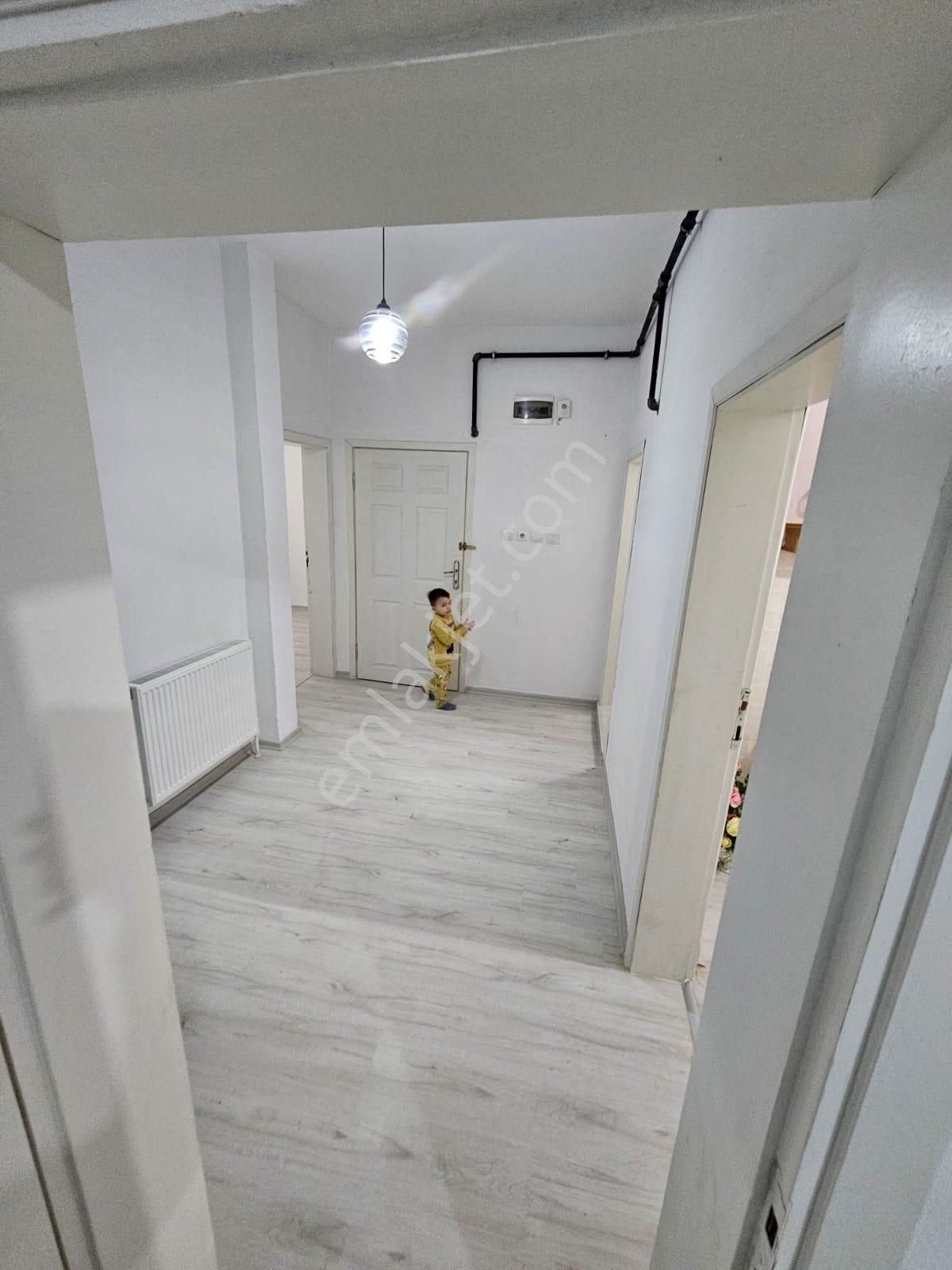 Emek Adnanmenderes Mah. 2+1 Kiralık Daire