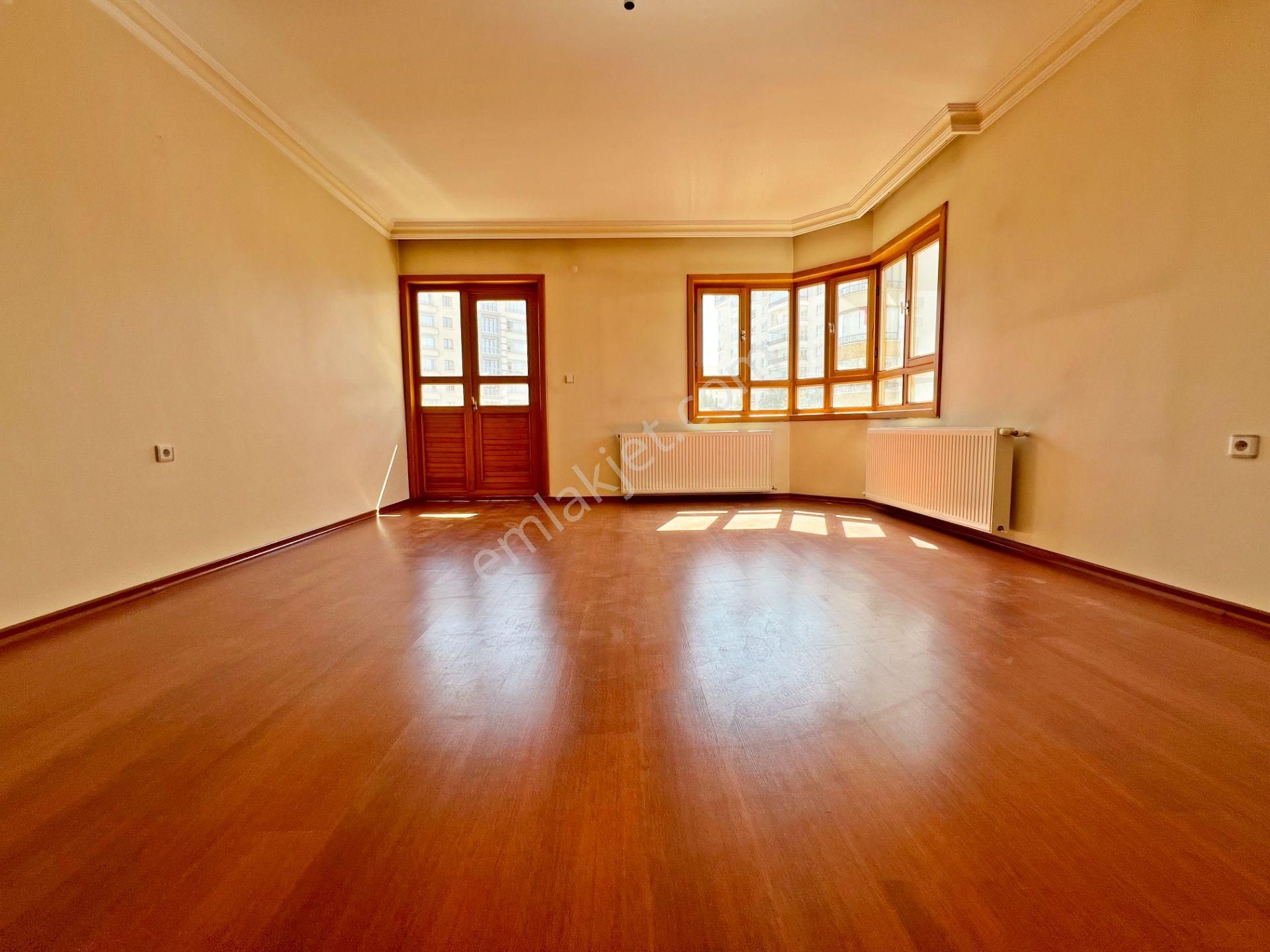 Etlik Esertepe'de Asansörlü 6.katta Doğa Manzaralı 3+1 Çift Bloklu Satılık Site Dairesi - Görsel 13