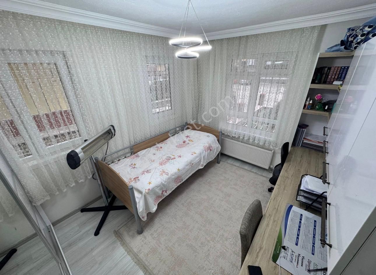 İncirli Merkez Öney Sokakta Giriş Kat 2+1 Full Yapılı Emsalsiz - Görsel 10