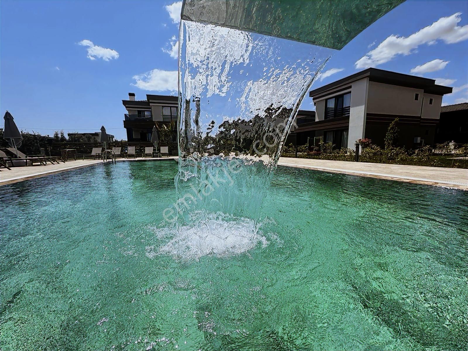 Mege'den S.paşa Namık Kemal Mah.de Havuzlu Satılık 4+1 Villalar - Görsel 12