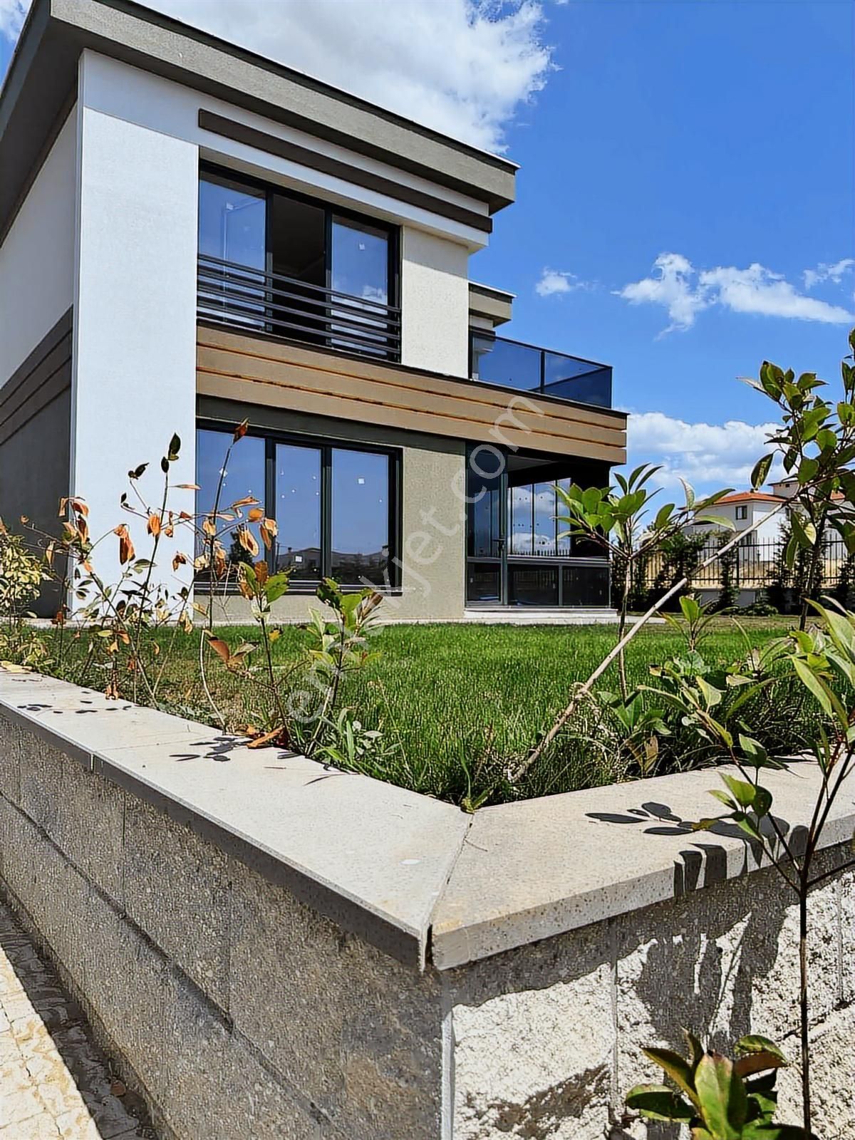 Mege'den S.paşa Namık Kemal Mah.de Havuzlu Satılık 4+1 Villalar - Görsel 22