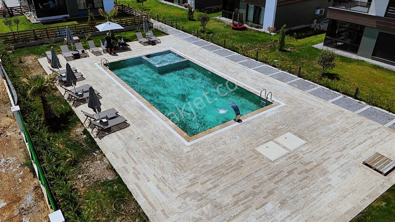 Mege'den S.paşa Namık Kemal Mah.de Havuzlu Satılık 4+1 Villalar - Görsel 28