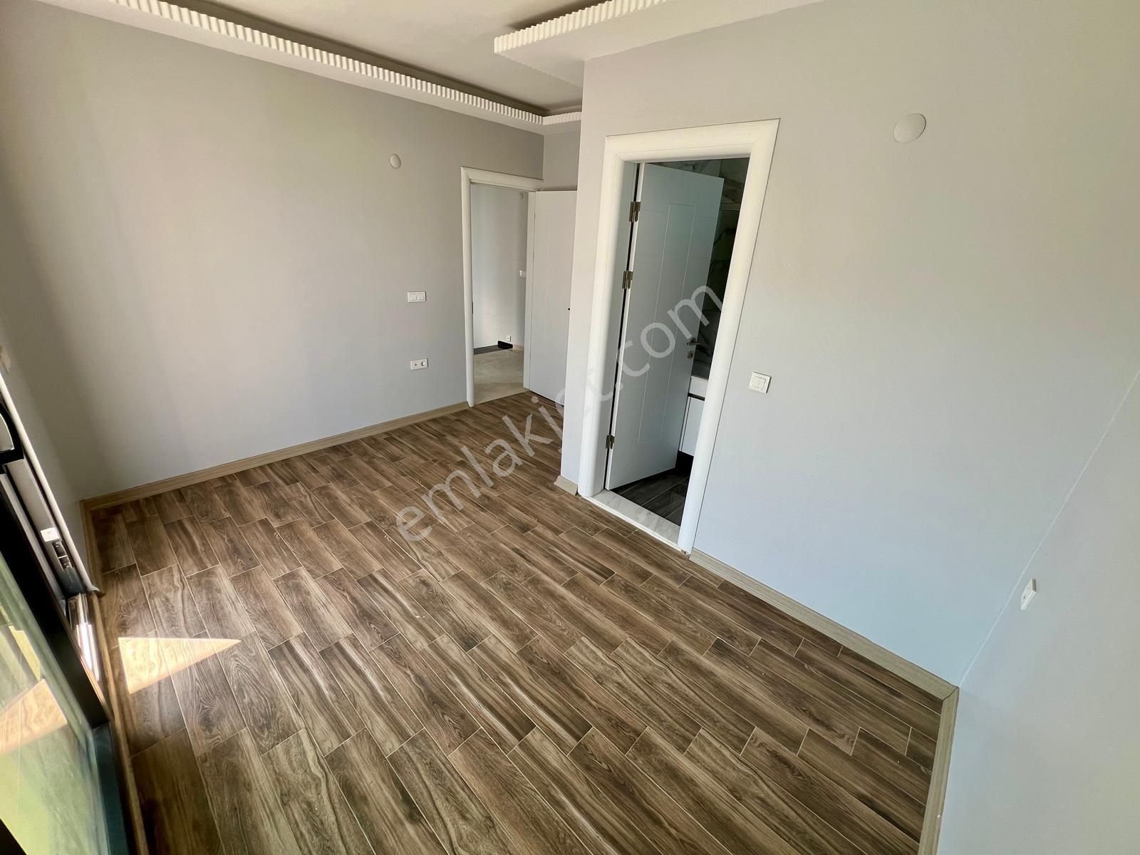 Aras Emlaktan Pelitköyde Havuzlu Site İçi Denize 100 M. Villalar - Görsel 34