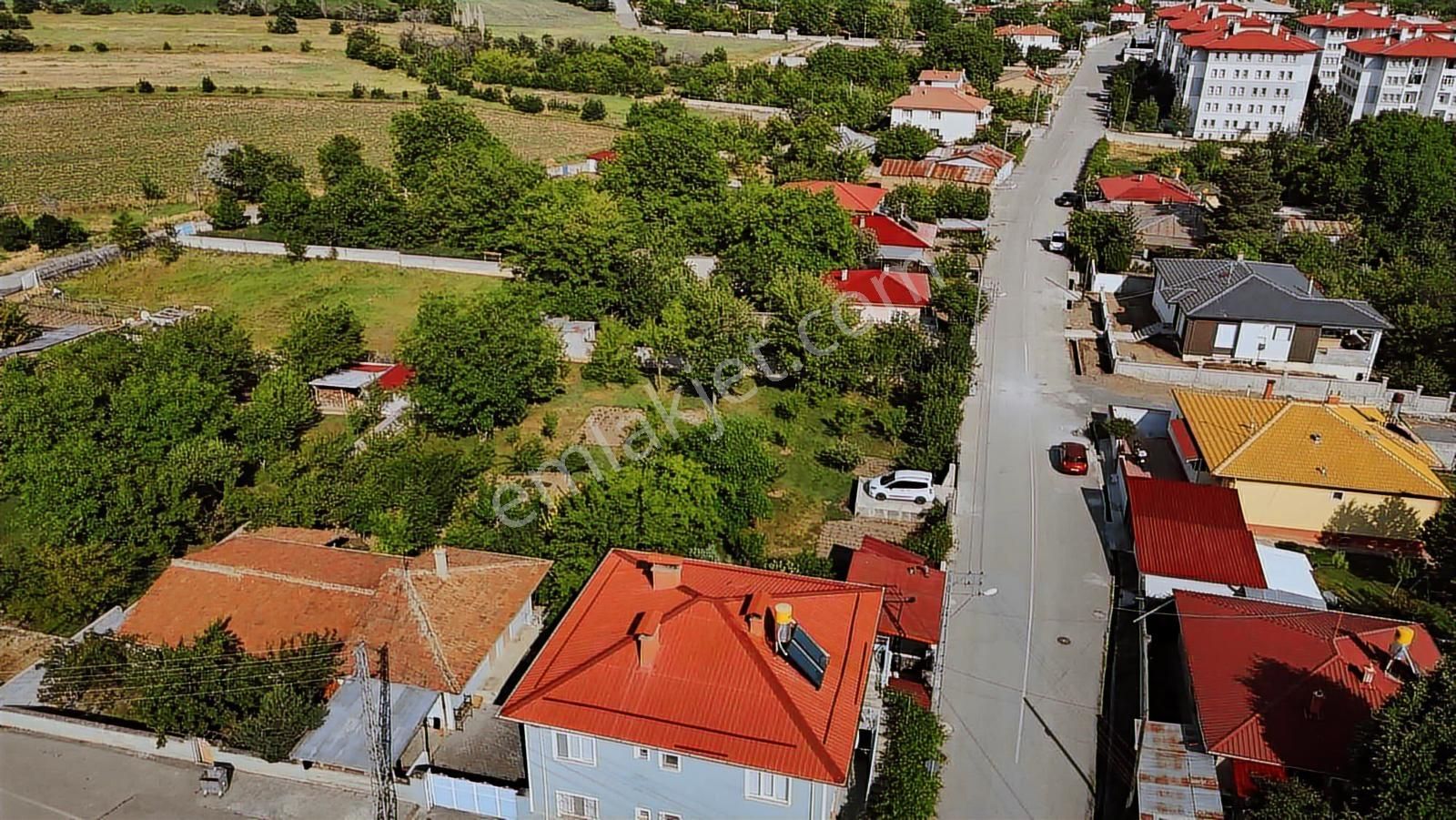 Remaxdem'den Şehrin Yükselen Lokansyonunda 1000m2 Konut Arsası! - Görsel 17