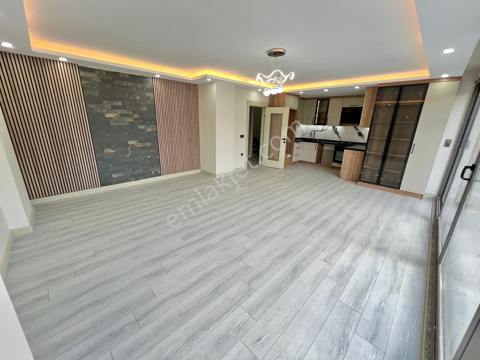 Akçay Aras Emlaktan Narlıda Denize 150 Metre 4+1 Köşe Villa - Görsel 9
