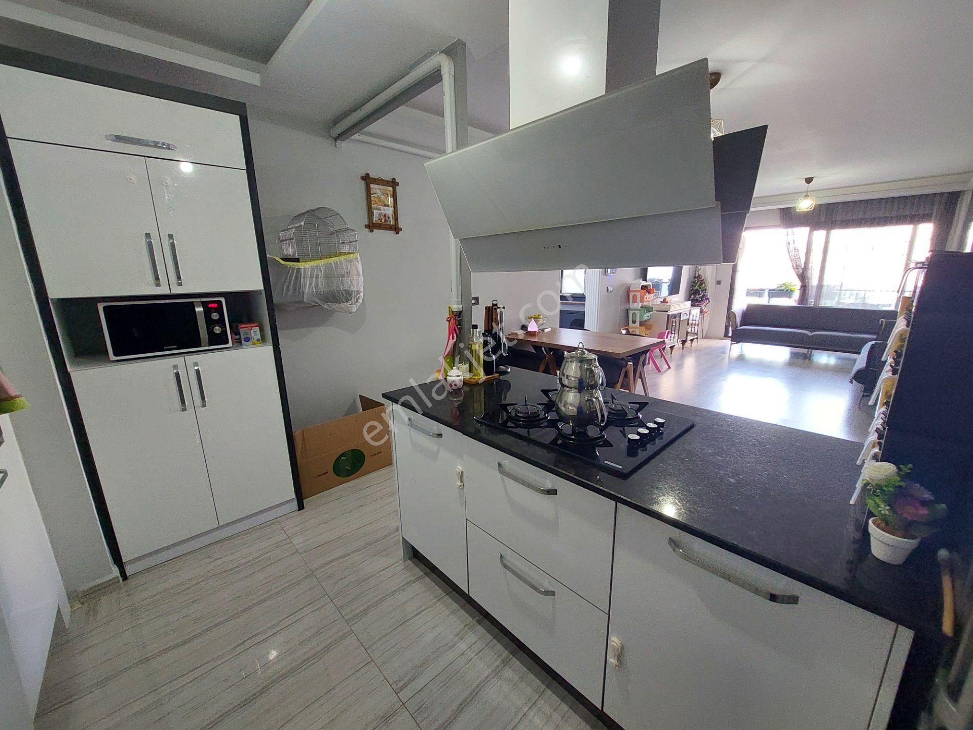 Kuşadası'nda Havuzlu St Doğalgazlı Arakat 2+1 Satılık Rezidans - Görsel 11