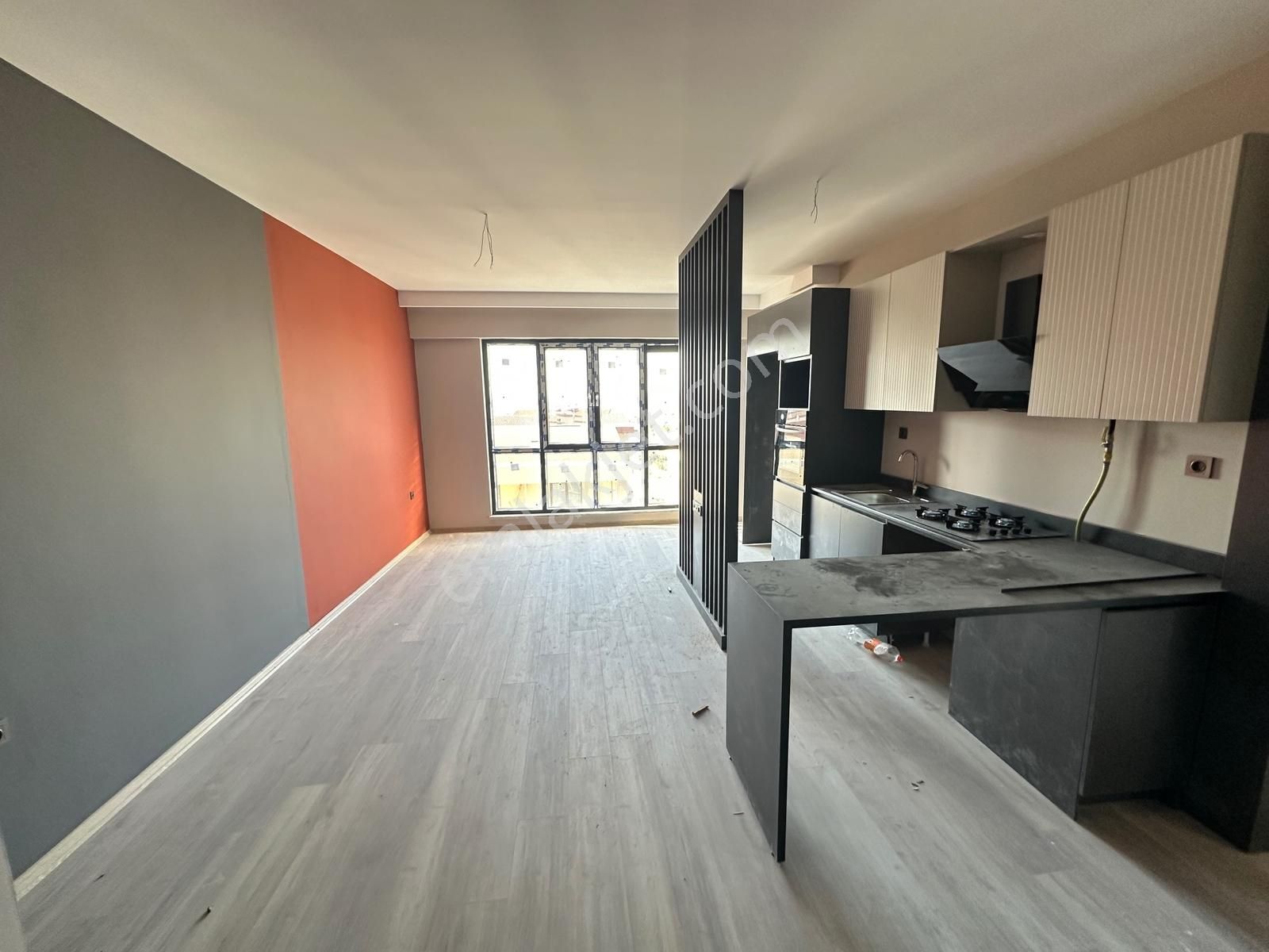 Rw Land Gayrimenkul 23 Nisan Btg Meva 2+1 Manzaralı Önü Açık - Görsel 5