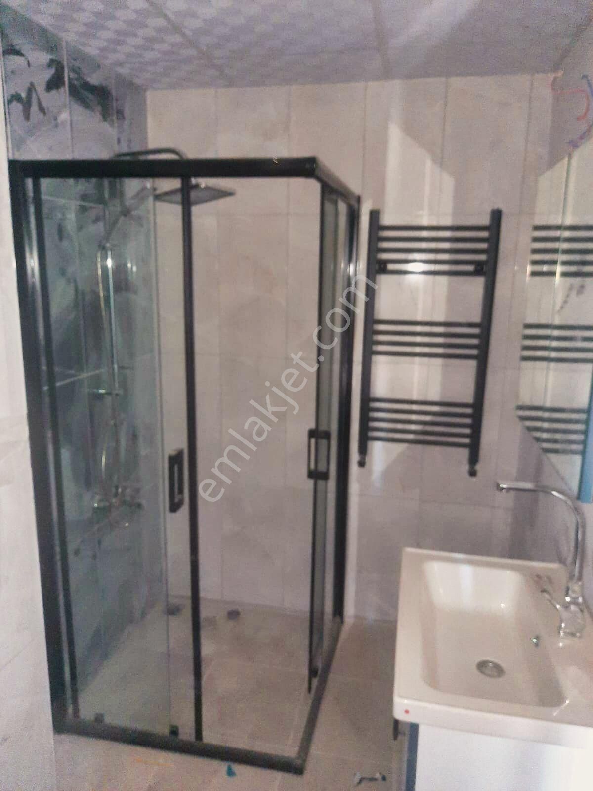 🟩🟩aktiften Akçayın Merkezinde Hem Yatırımlık Hem Yaz Kış Oturacağınız Denize Çok Yakın 1+1 Daire - Görsel 24