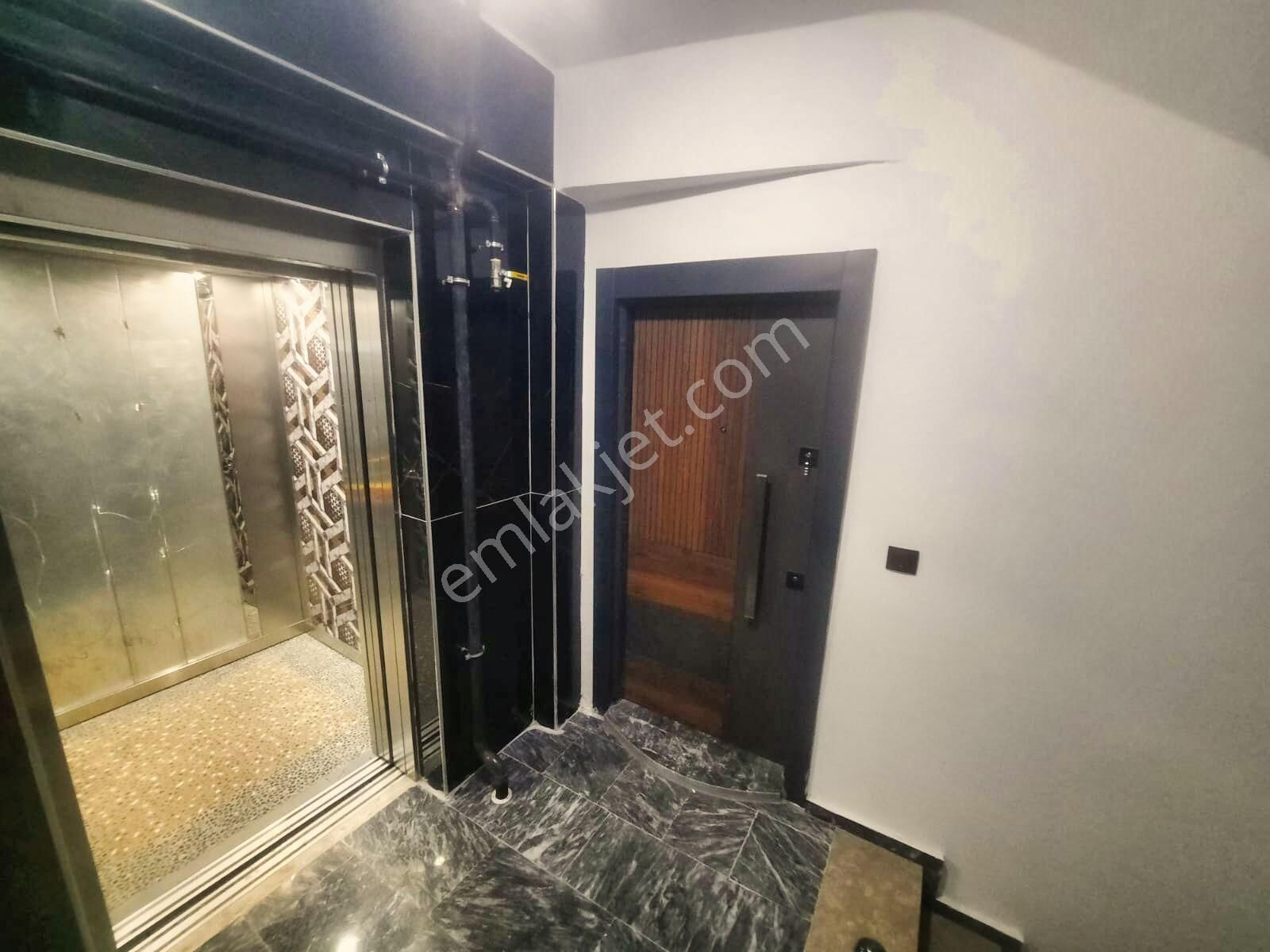 🟩🟩aktiften Akçayın Merkezinde Hem Yatırımlık Hem Yaz Kış Oturacağınız Denize Çok Yakın 1+1 Daire - Görsel 32