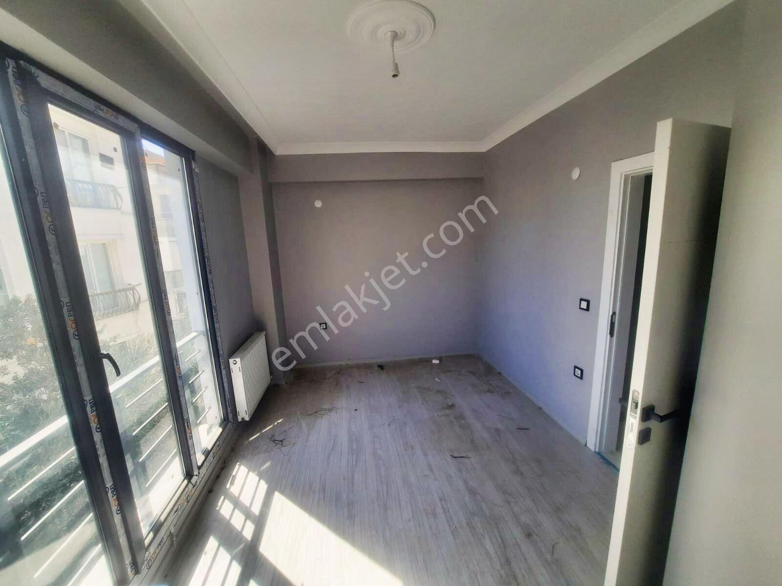 🟩🟩aktiften Akçayın Merkezinde Hem Yatırımlık Hem Yaz Kış Oturacağınız Denize Çok Yakın 1+1 Daire - Görsel 9