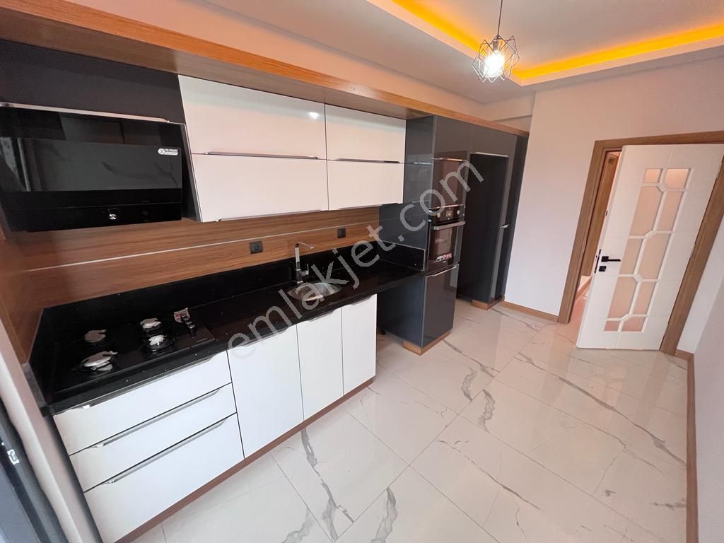 Aras Emlaktan Akçayda Denize 250 Metre Lüks 4+1 Dubleks Daire - Görsel 2