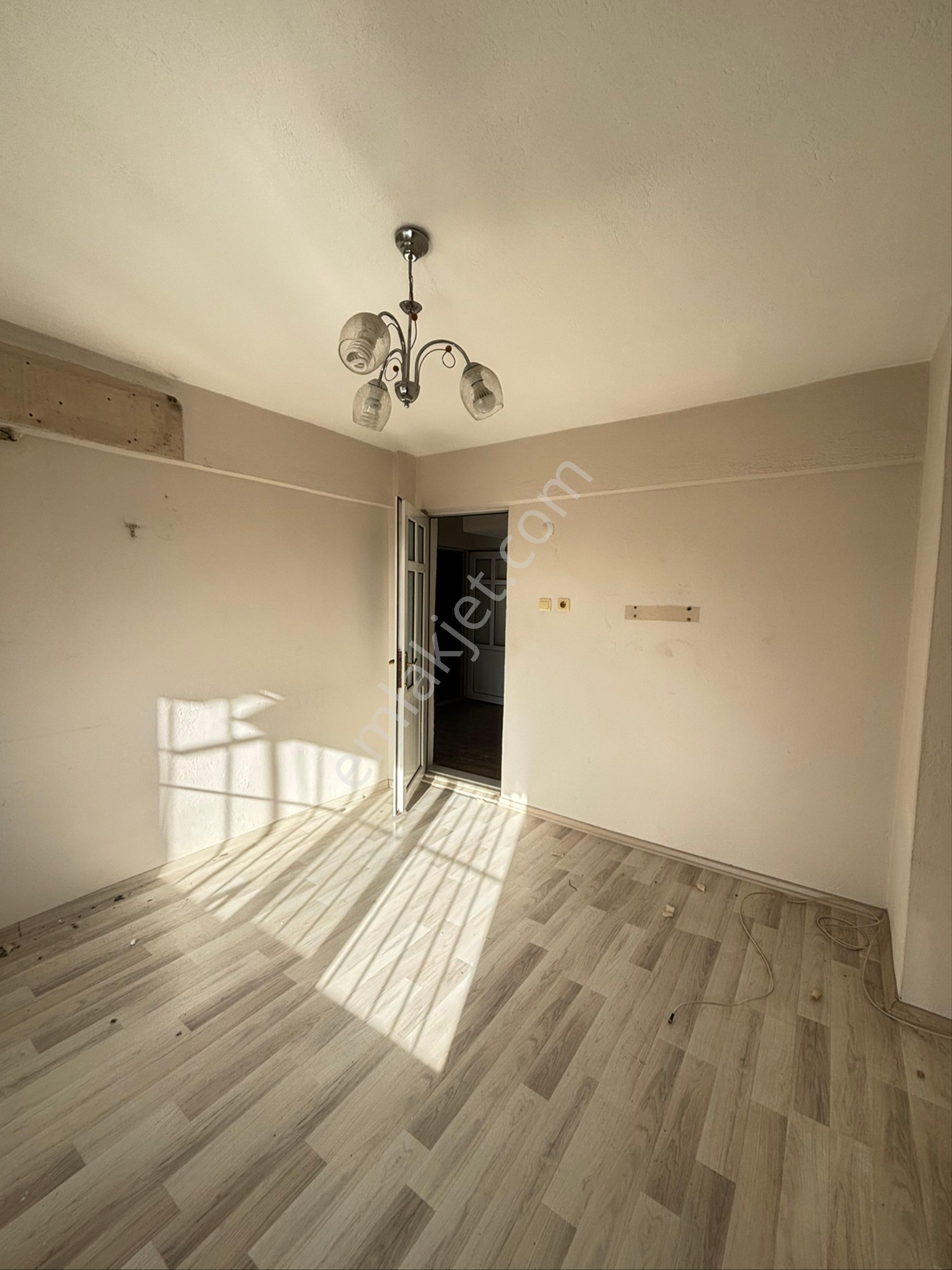 Nazilli Turan Mahallesinde 2+1 Satılık Daire - Görsel 11