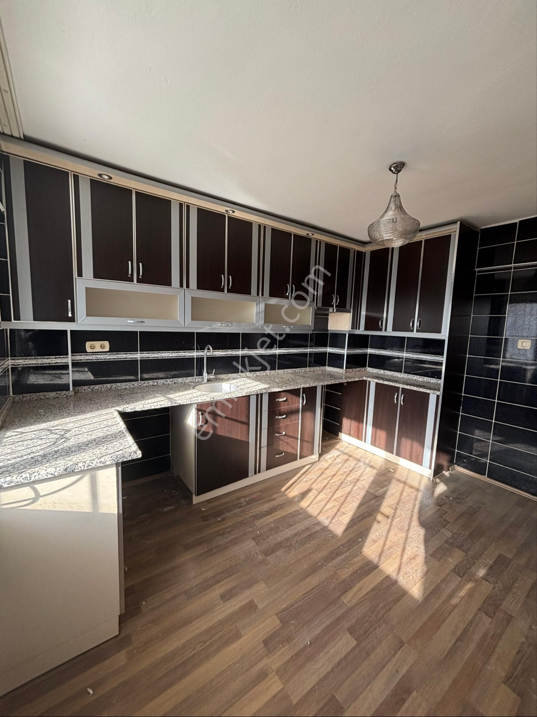 Nazilli Turan Mahallesinde 2+1 Satılık Daire - Görsel 3