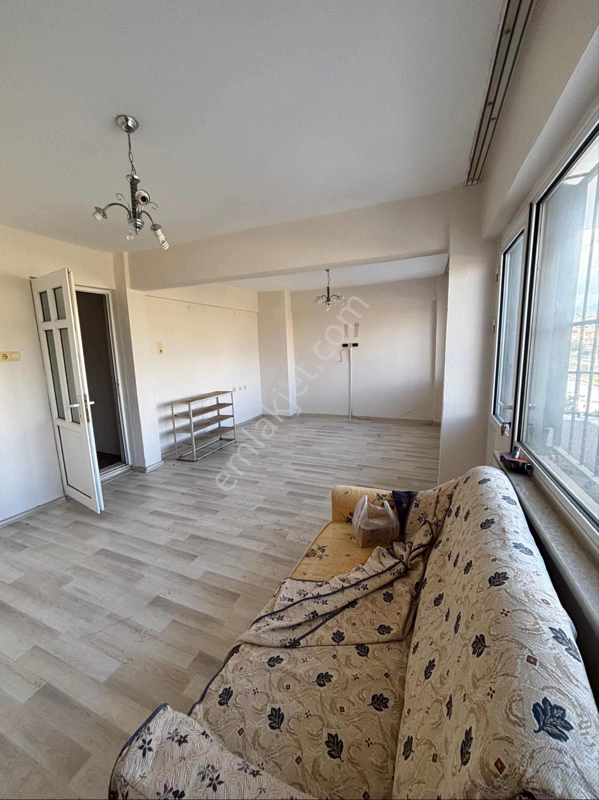 Nazilli Turan Mahallesinde 2+1 Satılık Daire - Görsel 6