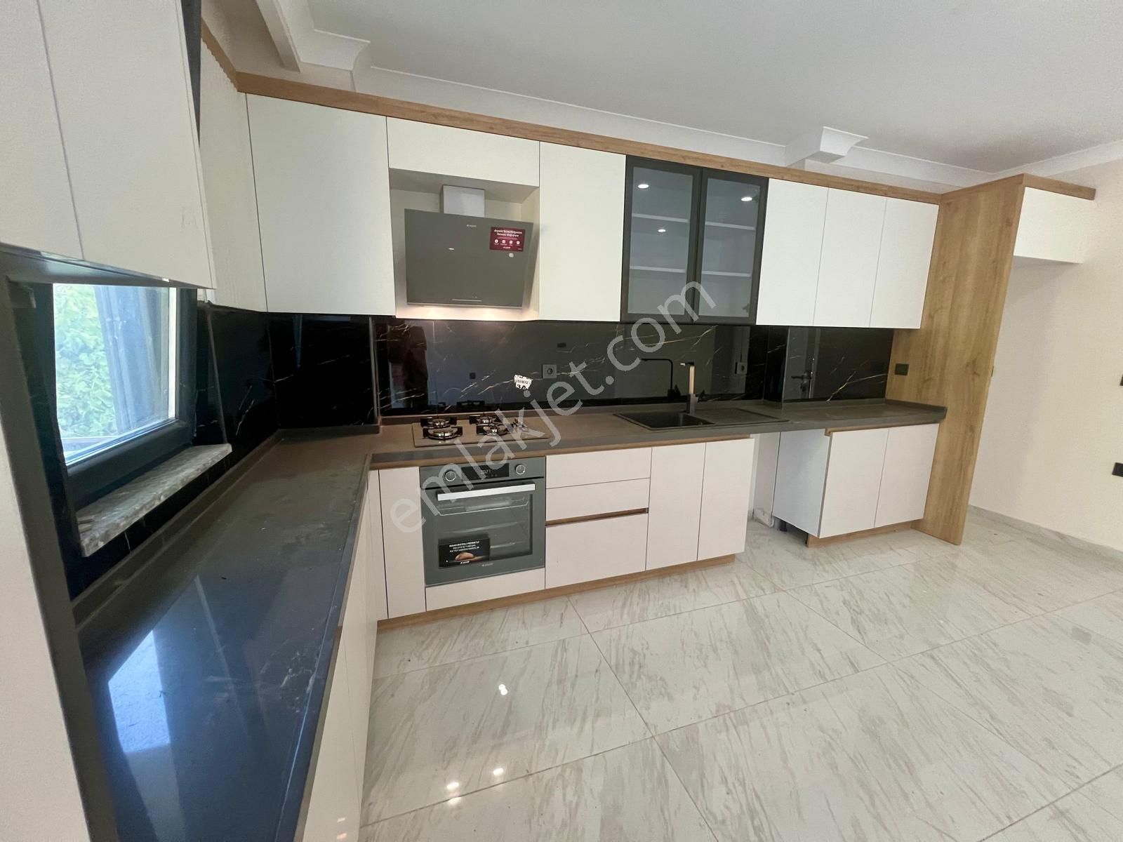 Akçay Aras Emlaktan Tahtakuşlarda Denize 50 Metre Tripleks Villa - Görsel 14