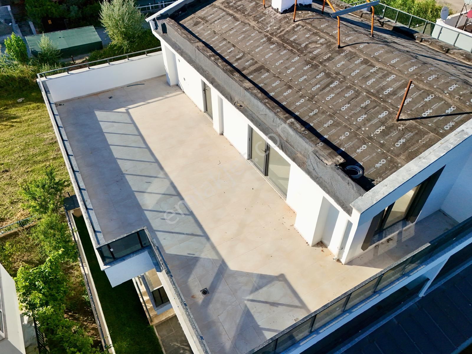 Akçay Aras Emlaktan Tahtakuşlarda Denize 50 Metre Tripleks Villa - Görsel 34