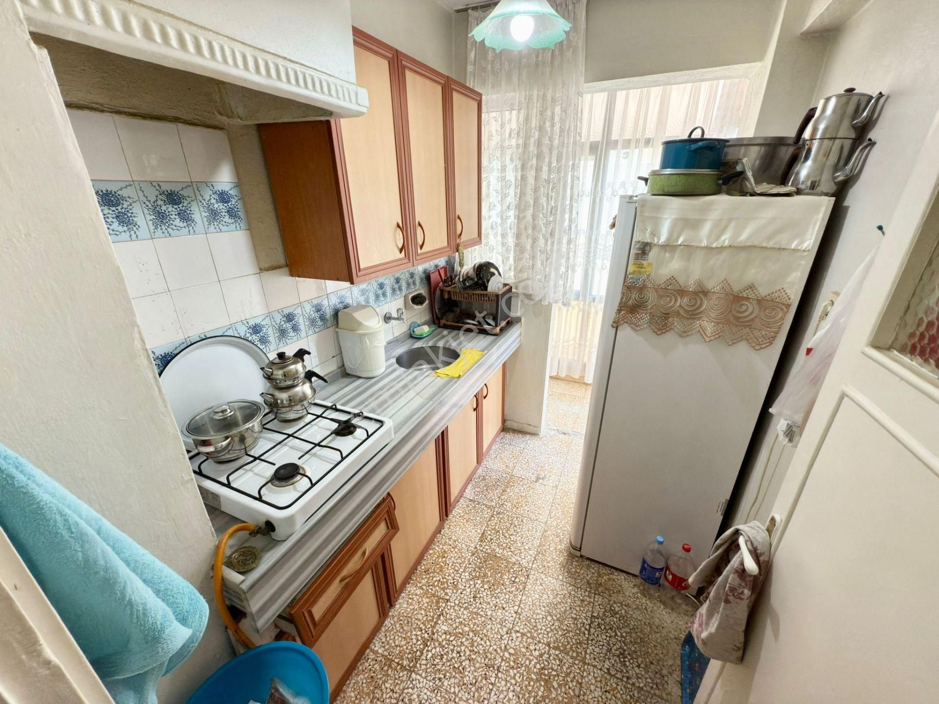 ▓yetkili Yükselden Denize 4 Sokak Arakat Ayrı Mutfak Satılık 2+1